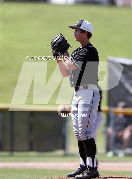 Thumbnail 3 in Bonham vs. Crandall (UIL 4A Region II Bi-District Playoff) photogallery.