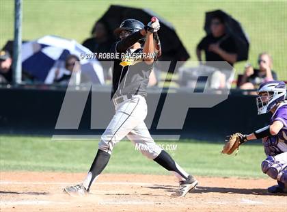 Thumbnail 1 in Bonham vs. Crandall (UIL 4A Region II Bi-District Playoff) photogallery.