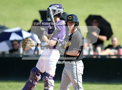 Thumbnail 3 in Bonham vs. Crandall (UIL 4A Region II Bi-District Playoff) photogallery.