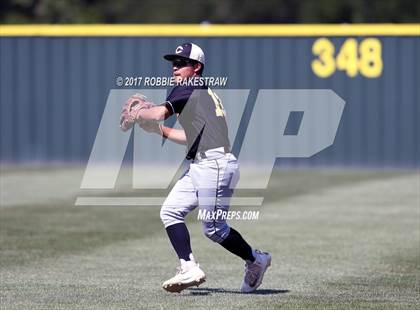 Thumbnail 3 in Bonham vs. Crandall (UIL 4A Region II Bi-District Playoff) photogallery.