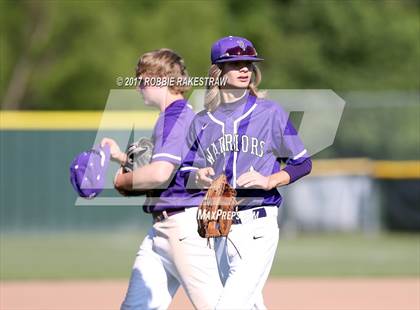 Thumbnail 3 in Bonham vs. Crandall (UIL 4A Region II Bi-District Playoff) photogallery.