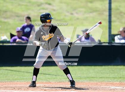 Thumbnail 3 in Bonham vs. Crandall (UIL 4A Region II Bi-District Playoff) photogallery.