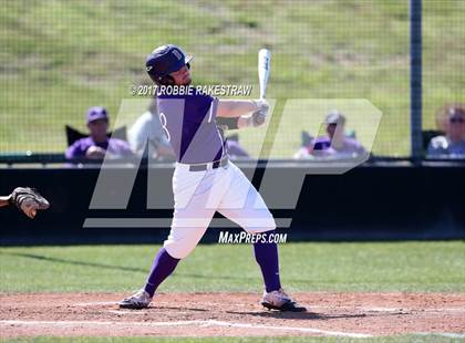 Thumbnail 1 in Bonham vs. Crandall (UIL 4A Region II Bi-District Playoff) photogallery.