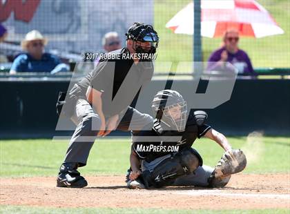 Thumbnail 3 in Bonham vs. Crandall (UIL 4A Region II Bi-District Playoff) photogallery.