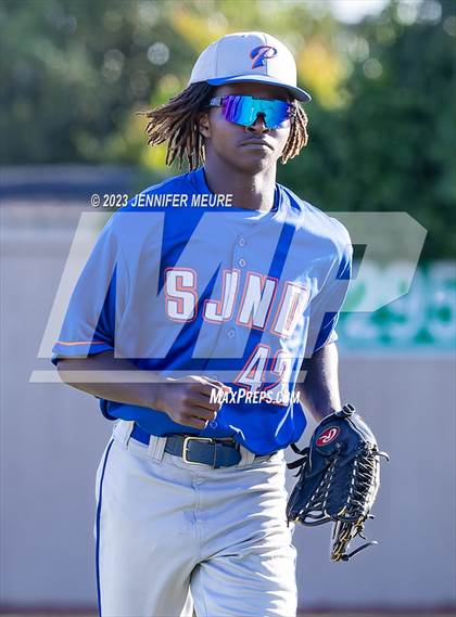Thumbnail 3 in CIF NCS Div 4 Playoff First Round St. Joseph Notre Dame vs. Fremont Christian photogallery.