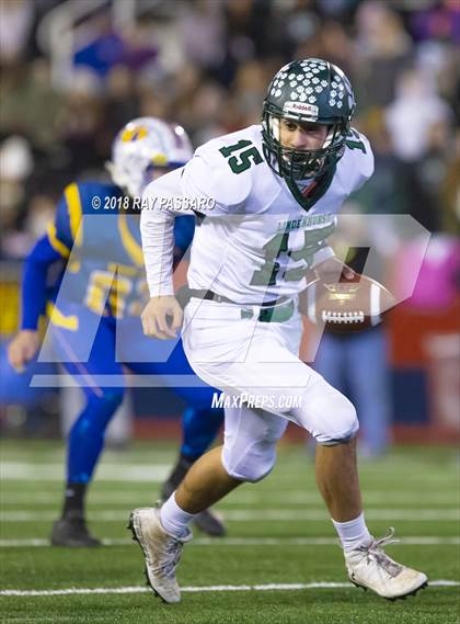 Thumbnail 1 in Lindenhurst vs. West Islip - Section XI Division II Finals photogallery.
