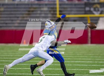 Thumbnail 3 in Lindenhurst vs. West Islip - Section XI Division II Finals photogallery.