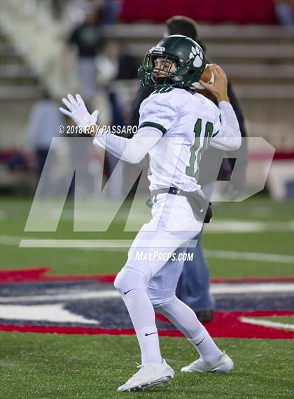 Thumbnail 1 in Lindenhurst vs. West Islip - Section XI Division II Finals photogallery.