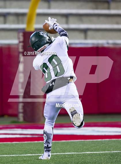 Thumbnail 1 in Lindenhurst vs. West Islip - Section XI Division II Finals photogallery.