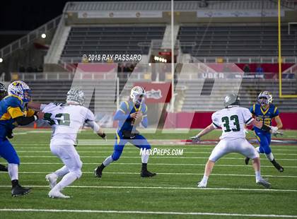 Thumbnail 3 in Lindenhurst vs. West Islip - Section XI Division II Finals photogallery.