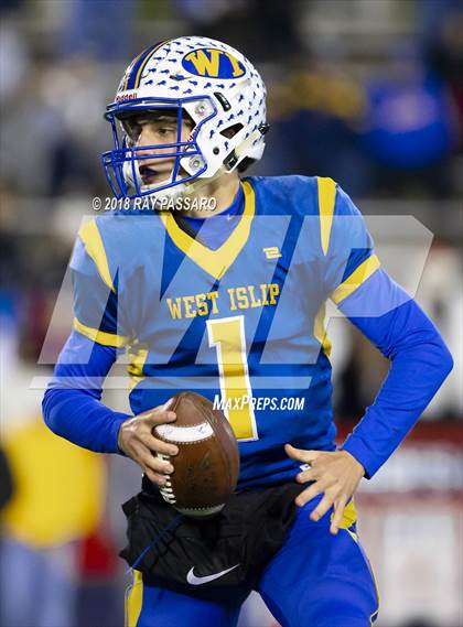Thumbnail 1 in Lindenhurst vs. West Islip - Section XI Division II Finals photogallery.