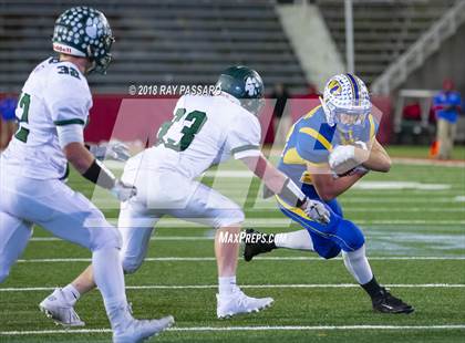 Thumbnail 2 in Lindenhurst vs. West Islip - Section XI Division II Finals photogallery.