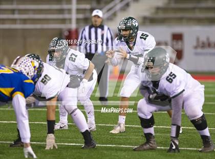 Thumbnail 2 in Lindenhurst vs. West Islip - Section XI Division II Finals photogallery.