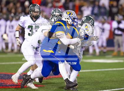 Thumbnail 3 in Lindenhurst vs. West Islip - Section XI Division II Finals photogallery.