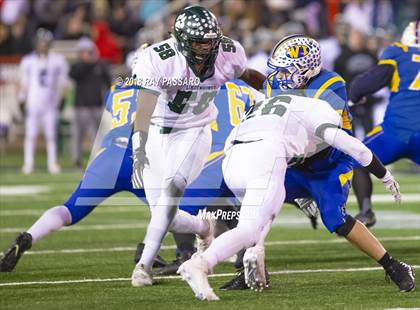 Thumbnail 3 in Lindenhurst vs. West Islip - Section XI Division II Finals photogallery.