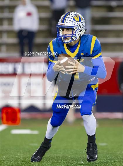 Thumbnail 2 in Lindenhurst vs. West Islip - Section XI Division II Finals photogallery.