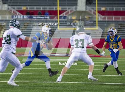 Thumbnail 3 in Lindenhurst vs. West Islip - Section XI Division II Finals photogallery.
