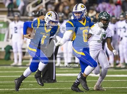Thumbnail 3 in Lindenhurst vs. West Islip - Section XI Division II Finals photogallery.