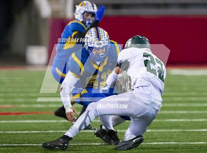 Thumbnail 2 in Lindenhurst vs. West Islip - Section XI Division II Finals photogallery.