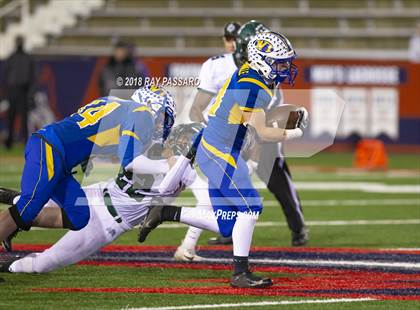 Thumbnail 2 in Lindenhurst vs. West Islip - Section XI Division II Finals photogallery.