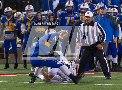 Thumbnail 3 in Lindenhurst vs. West Islip - Section XI Division II Finals photogallery.