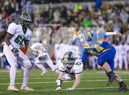 Thumbnail 2 in Lindenhurst vs. West Islip - Section XI Division II Finals photogallery.