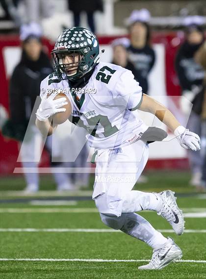 Thumbnail 2 in Lindenhurst vs. West Islip - Section XI Division II Finals photogallery.