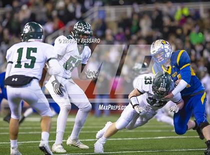 Thumbnail 2 in Lindenhurst vs. West Islip - Section XI Division II Finals photogallery.