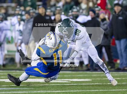 Thumbnail 2 in Lindenhurst vs. West Islip - Section XI Division II Finals photogallery.