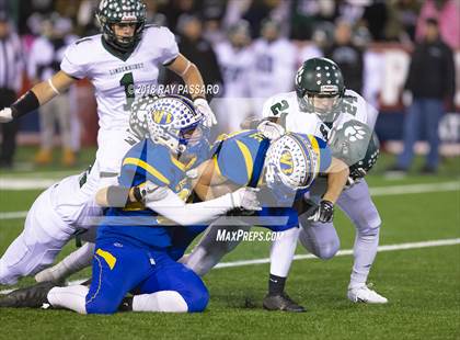Thumbnail 2 in Lindenhurst vs. West Islip - Section XI Division II Finals photogallery.