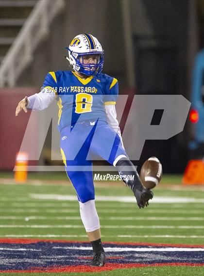 Thumbnail 2 in Lindenhurst vs. West Islip - Section XI Division II Finals photogallery.