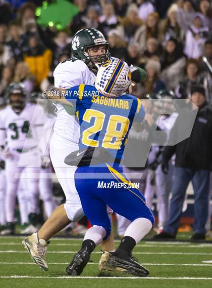 Thumbnail 2 in Lindenhurst vs. West Islip - Section XI Division II Finals photogallery.