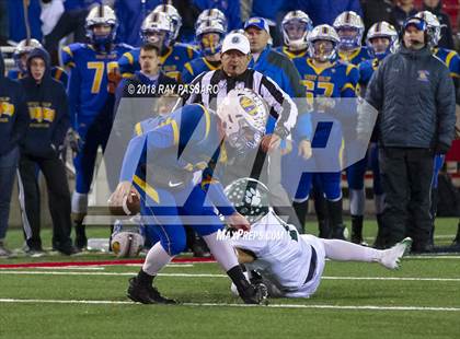 Thumbnail 3 in Lindenhurst vs. West Islip - Section XI Division II Finals photogallery.