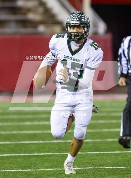 Thumbnail 3 in Lindenhurst vs. West Islip - Section XI Division II Finals photogallery.