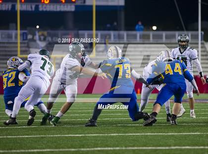Thumbnail 1 in Lindenhurst vs. West Islip - Section XI Division II Finals photogallery.