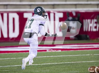 Thumbnail 1 in Lindenhurst vs. West Islip - Section XI Division II Finals photogallery.