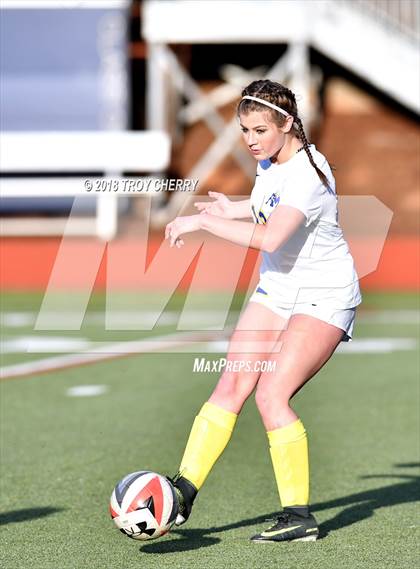 Thumbnail 2 in Weddington vs. Fort Mill photogallery.