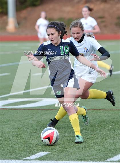 Thumbnail 3 in Weddington vs. Fort Mill photogallery.