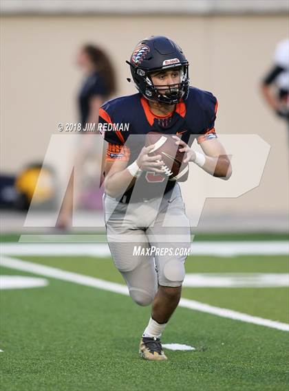 Thumbnail 3 in McNeil @ Glenn photogallery.