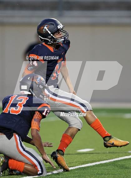 Thumbnail 3 in McNeil @ Glenn photogallery.