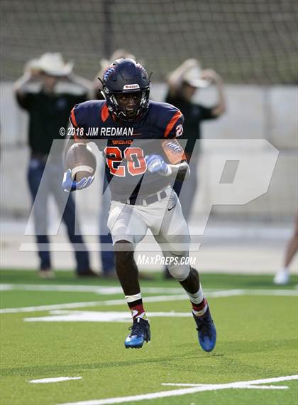 Thumbnail 3 in McNeil @ Glenn photogallery.
