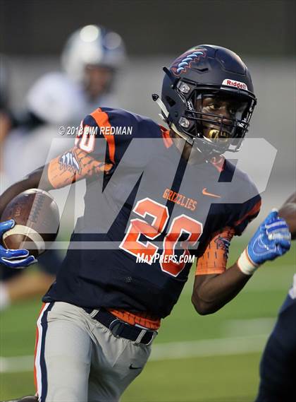 Thumbnail 1 in McNeil @ Glenn photogallery.