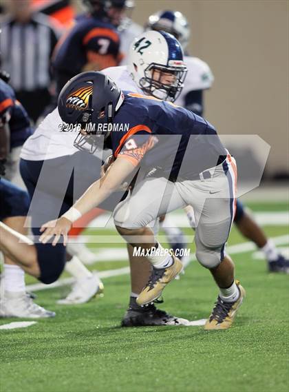 Thumbnail 2 in McNeil @ Glenn photogallery.