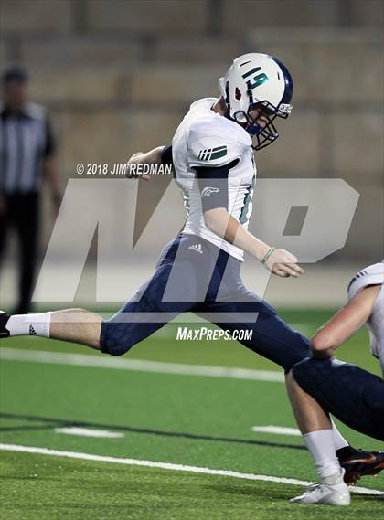 Thumbnail 3 in McNeil @ Glenn photogallery.