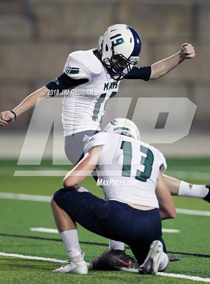 Thumbnail 2 in McNeil @ Glenn photogallery.