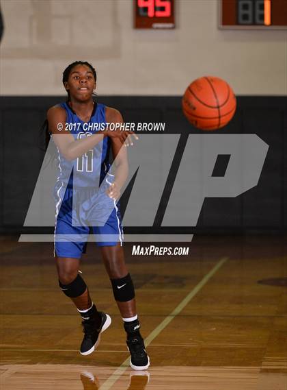 Thumbnail 3 in Cy-Fair vs Clear Springs (McDonald's Texas Invitational) photogallery.