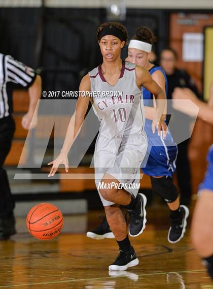 Thumbnail 2 in Cy-Fair vs Clear Springs (McDonald's Texas Invitational) photogallery.