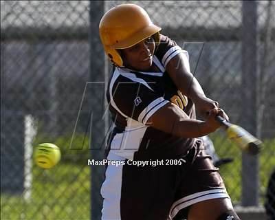 Thumbnail 2 in El Dorado @ Don Lugo photogallery.