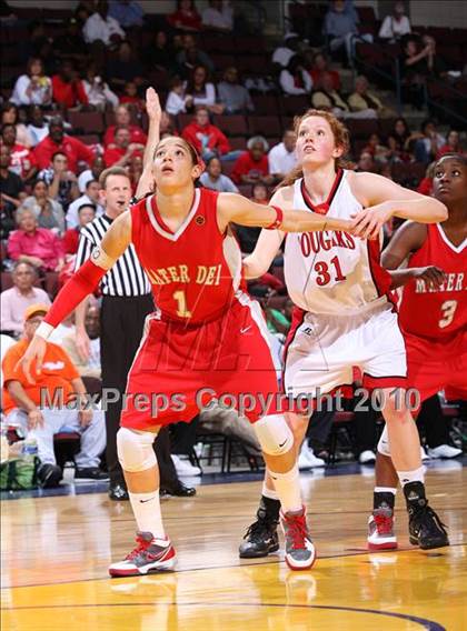 Thumbnail 2 in Carondelet vs. Mater Dei (CIF State D2 Final) photogallery.