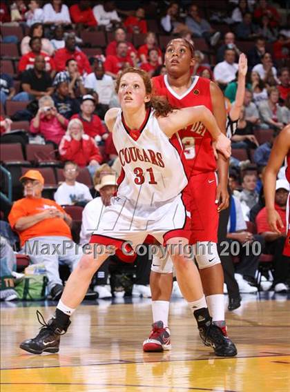 Thumbnail 3 in Carondelet vs. Mater Dei (CIF State D2 Final) photogallery.